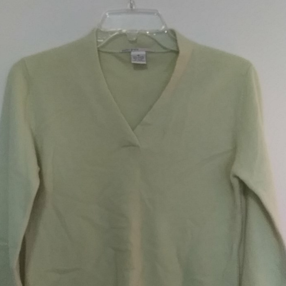 100 % Evelyn Grace Cashmere sweater